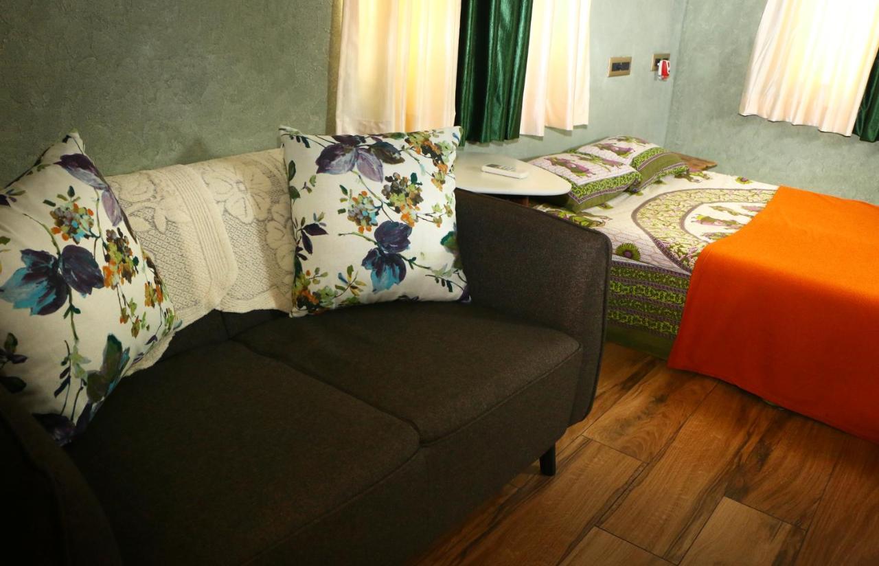 Penthouse 2Bhk With Bathtub And Terrace Villa Puducherry Buitenkant foto