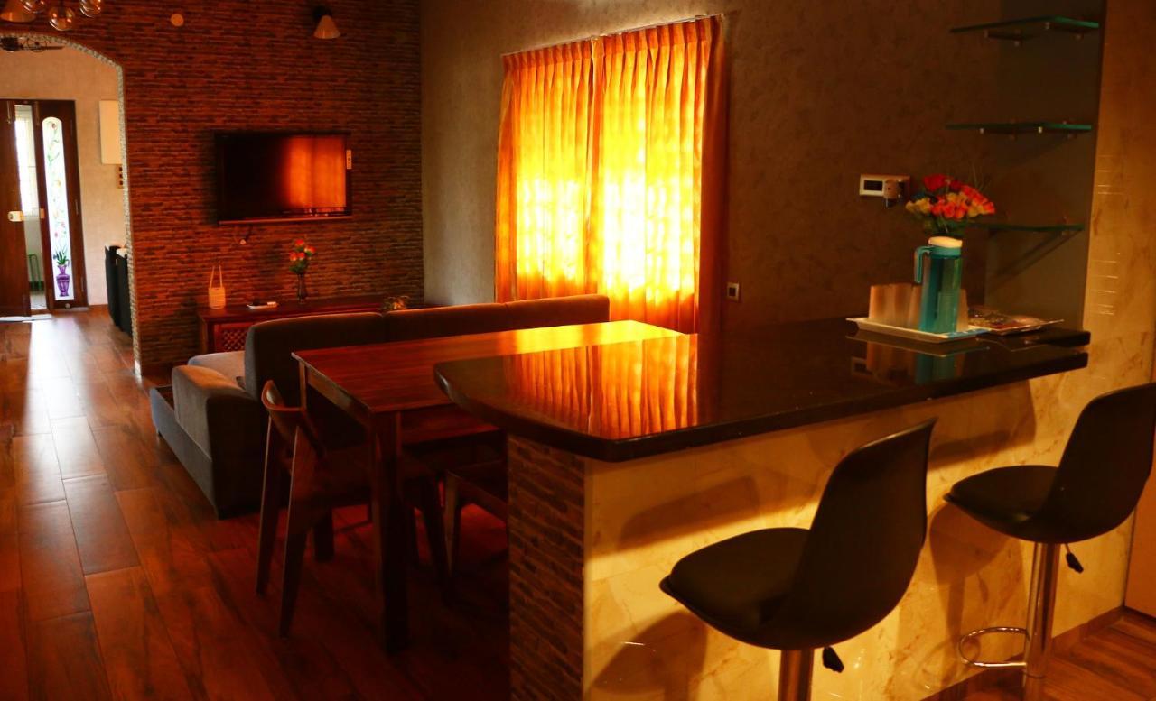 Penthouse 2Bhk With Bathtub And Terrace Villa Puducherry Buitenkant foto
